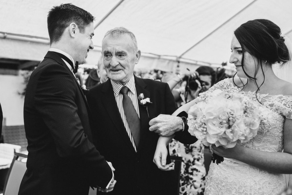 documentary-wedding-alternative-photographer-ireland-katie-farrell0149